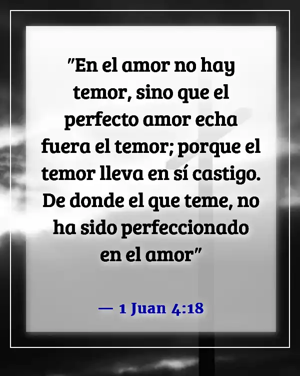 Versículos de la Biblia sobre el exceso de pensamiento para pensamientos intrusivos (1 Juan 4:18)