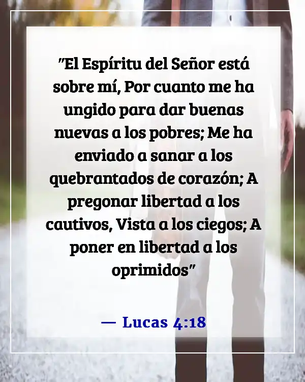 Versículos de la Biblia sobre los pobres siendo ricos (Lucas 4:18)