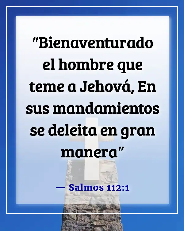 Versículo de la Biblia sobre una mujer que teme al Señor (Salmos 112:1)