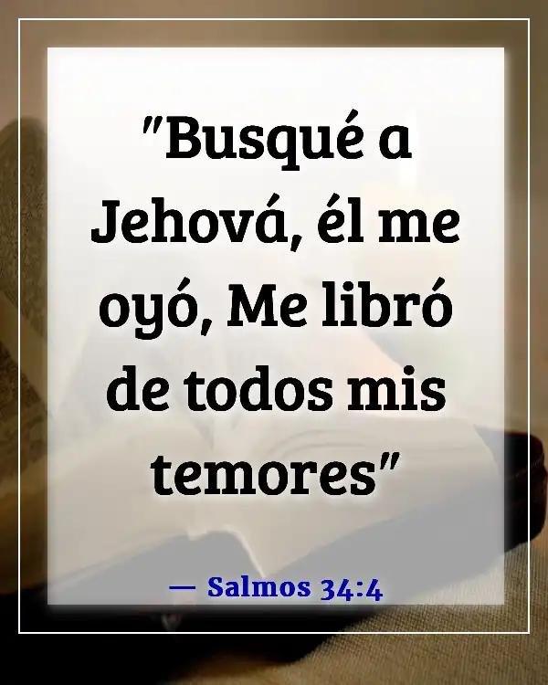 Versículos de la Biblia sobre mantener la calma en la tormenta y confiar en Dios (Salmos 34:4)